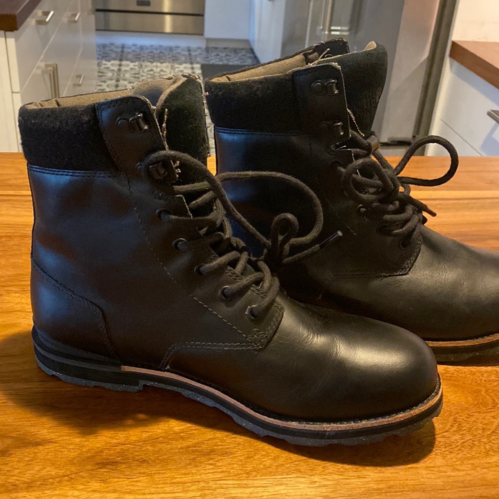 Mens north face boots